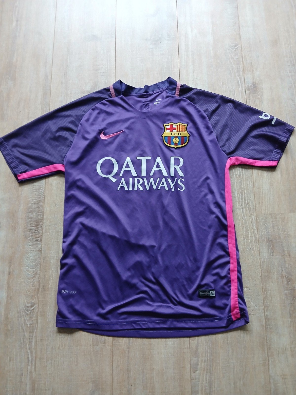 FC Barcelona Messi Shirt Maat M - Paars/Roze, Maat M, Ophalen of Verzenden, Shirt