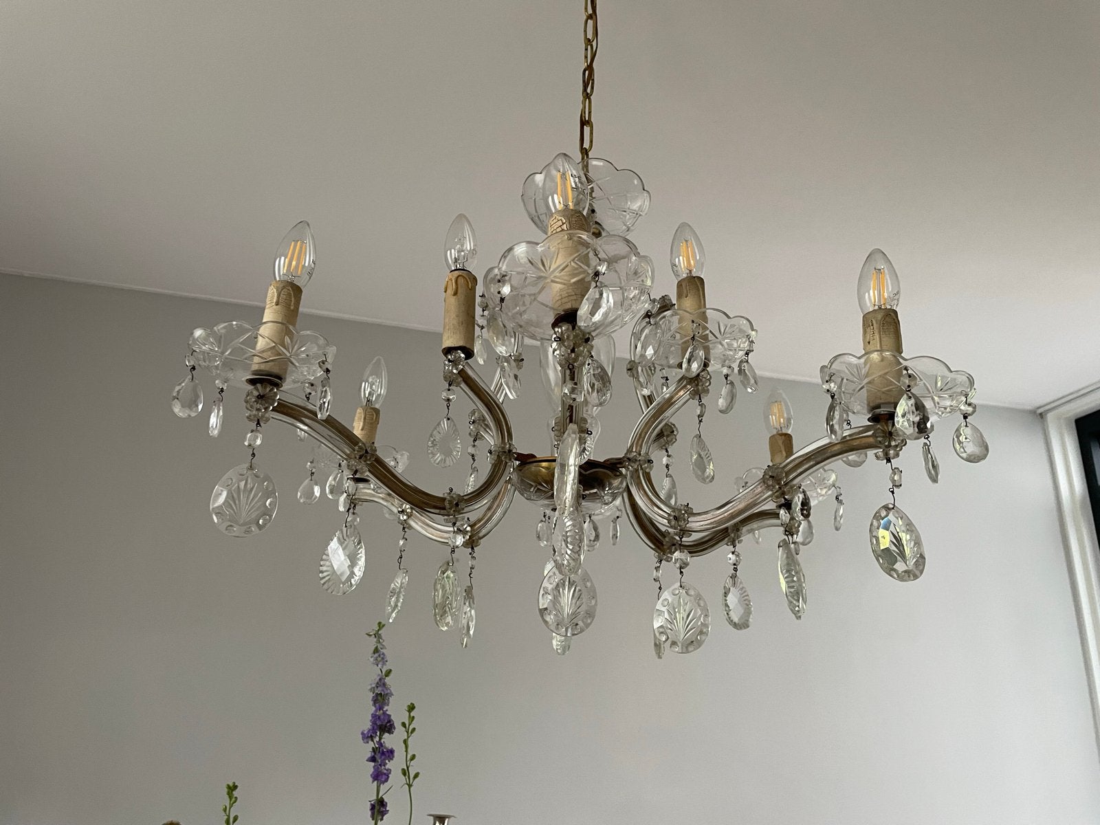 Elegante Kroonluchter met Kristallen en 8 Lichtpunten, Huis en Inrichting, Ophalen, Gebruikt, Klassiek, E14 (klein)
