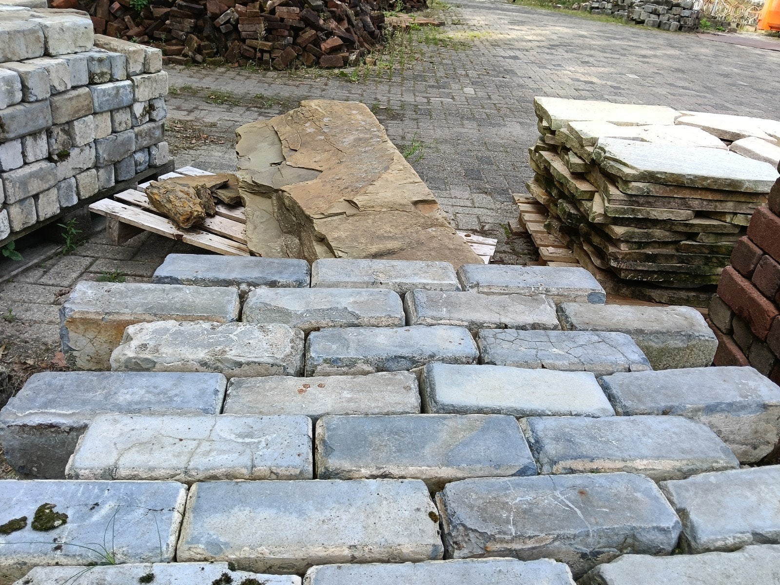 Scoria bricks, Ophalen, Gebruikt, Overige materialen