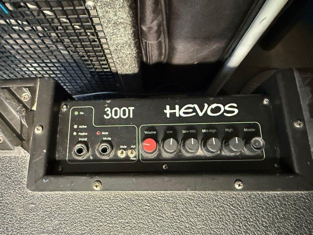Hevos Bascombo 300T Powerhouse, Ophalen, Gebruikt, Basgitaar, 100 watt of meer