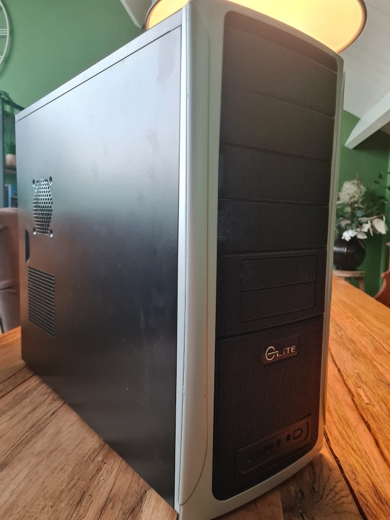 G-Lite PC Behuizing - Lege Computer Kast, Computers en Software, Computerbehuizingen, Ophalen, Gebruikt