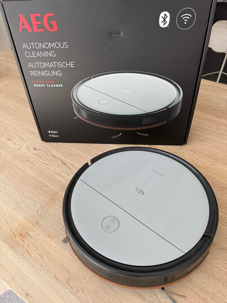 AEG Clean 6000 robot stofzuiger, Witgoed en Apparatuur, Stofzuigers, Ophalen of Verzenden, Zo goed als nieuw, Robotstofzuiger