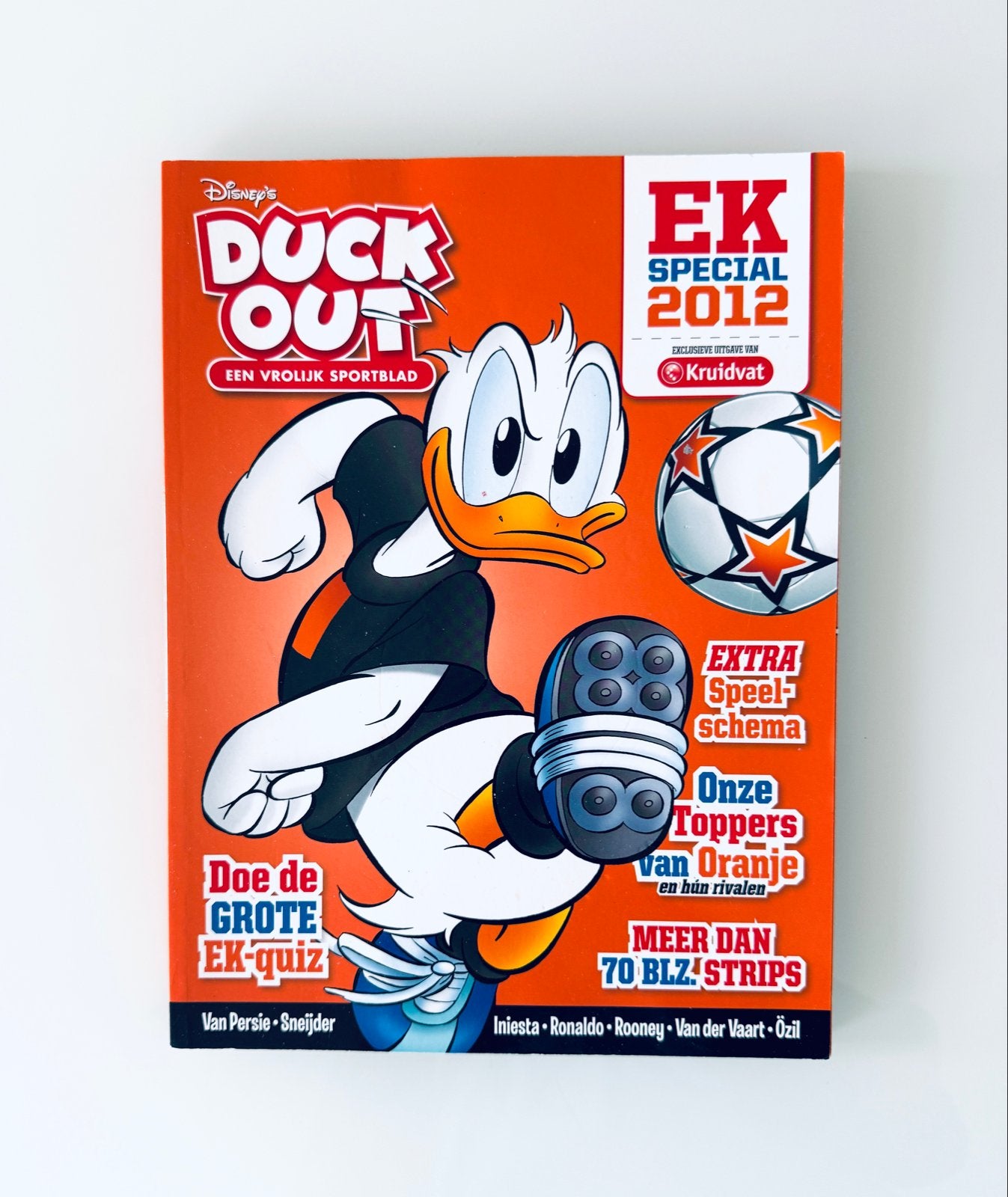 Donald Duck EK Special 2012 - Duck Out Voetbalstripboek, Eén stripboek, Ophalen, Zo goed als nieuw