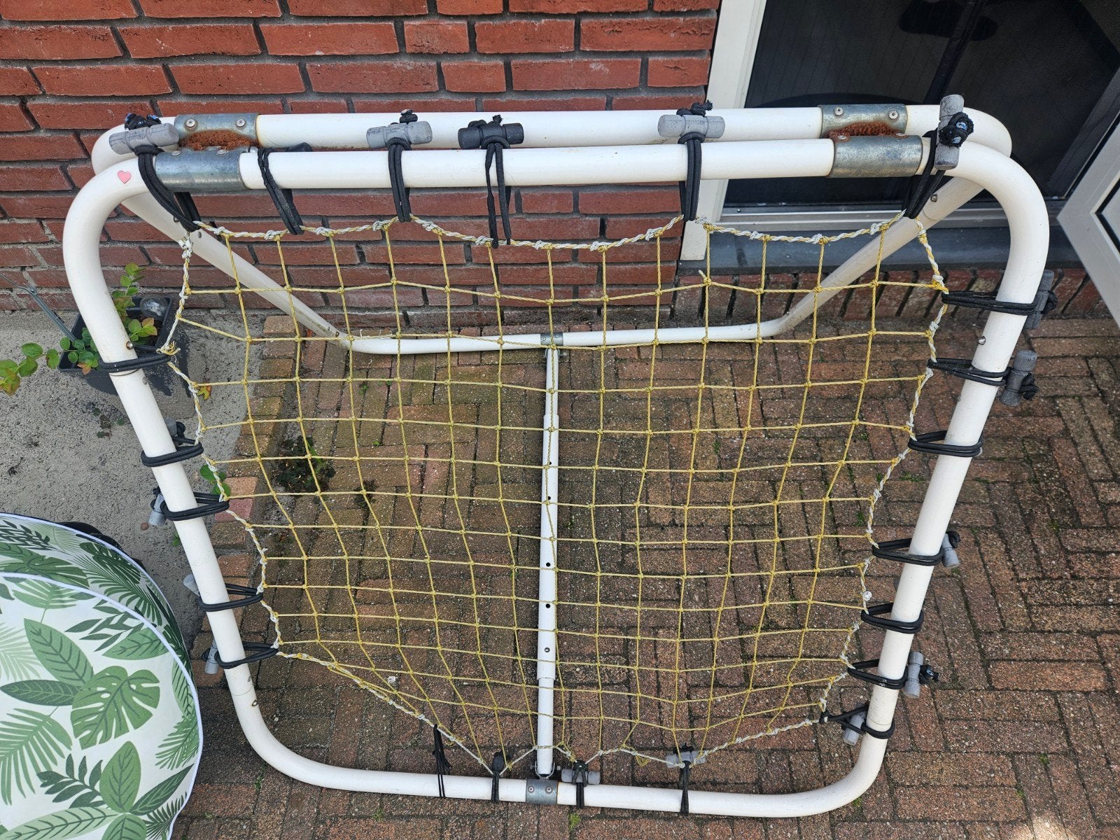 Voetbal spullen Rebounder en
Trainingsladder, Ophalen, Gebruikt, Overige typen