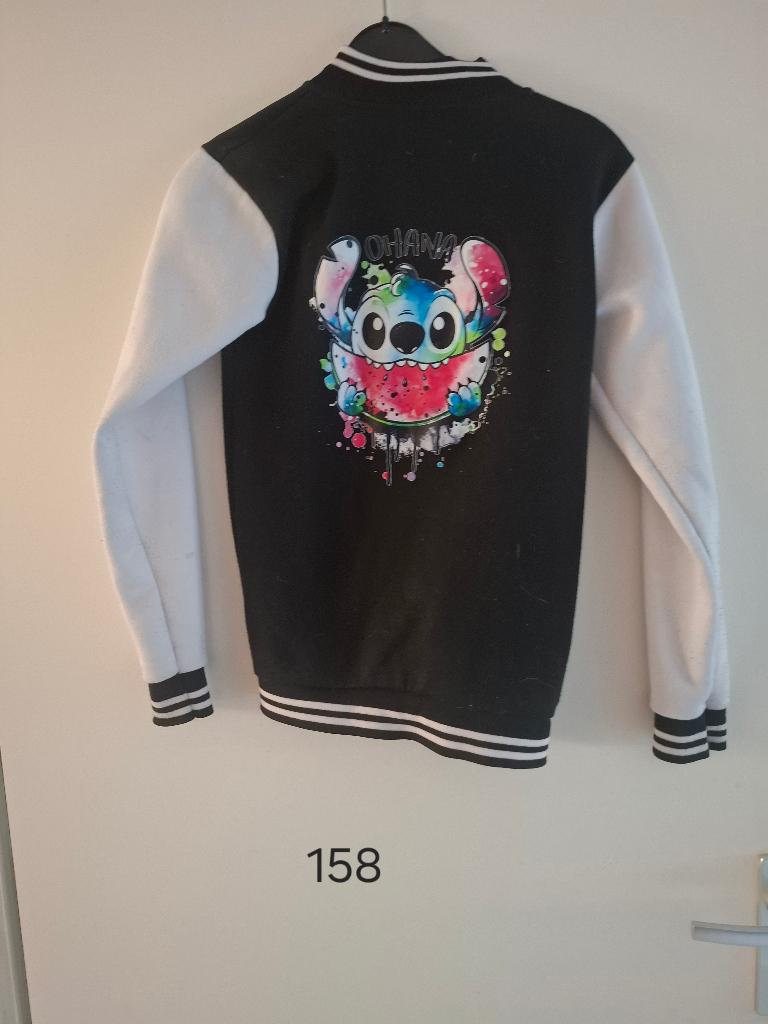 Stitch vest 158, Ophalen of Verzenden, Zo goed als nieuw, Meisje, Trui of Vest