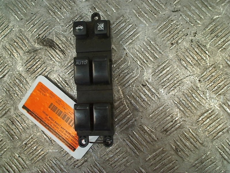 Raamschakelaar Links Voor Nissan Primera (P12) 25401AV640, Gebruikt, Germany@nissan-services.eu, Kronenweg 38, Wesseling 50389, , Duitsland