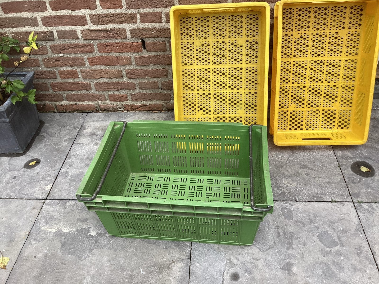 Handige stapelbare kratten voor opslag of transport, Ophalen, Gebruikt, 40 tot 60 cm, 50 tot 75 cm