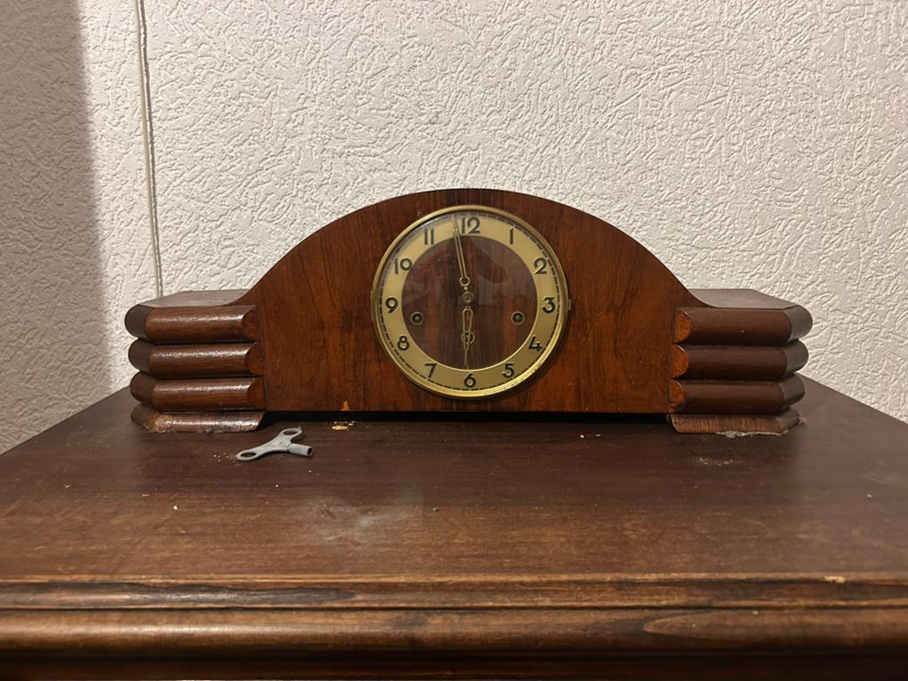 Vintage Houten Schouwklok met Slinger - Werkt Niet, Ophalen, Zo goed als nieuw