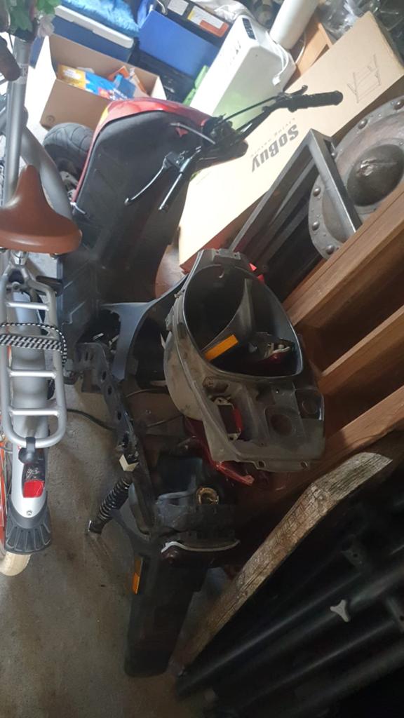 Scooter frame en kappen, Fietsen en Brommers, Brommeronderdelen | Scooters, Ophalen, Gebruikt, Frame, Peugeot