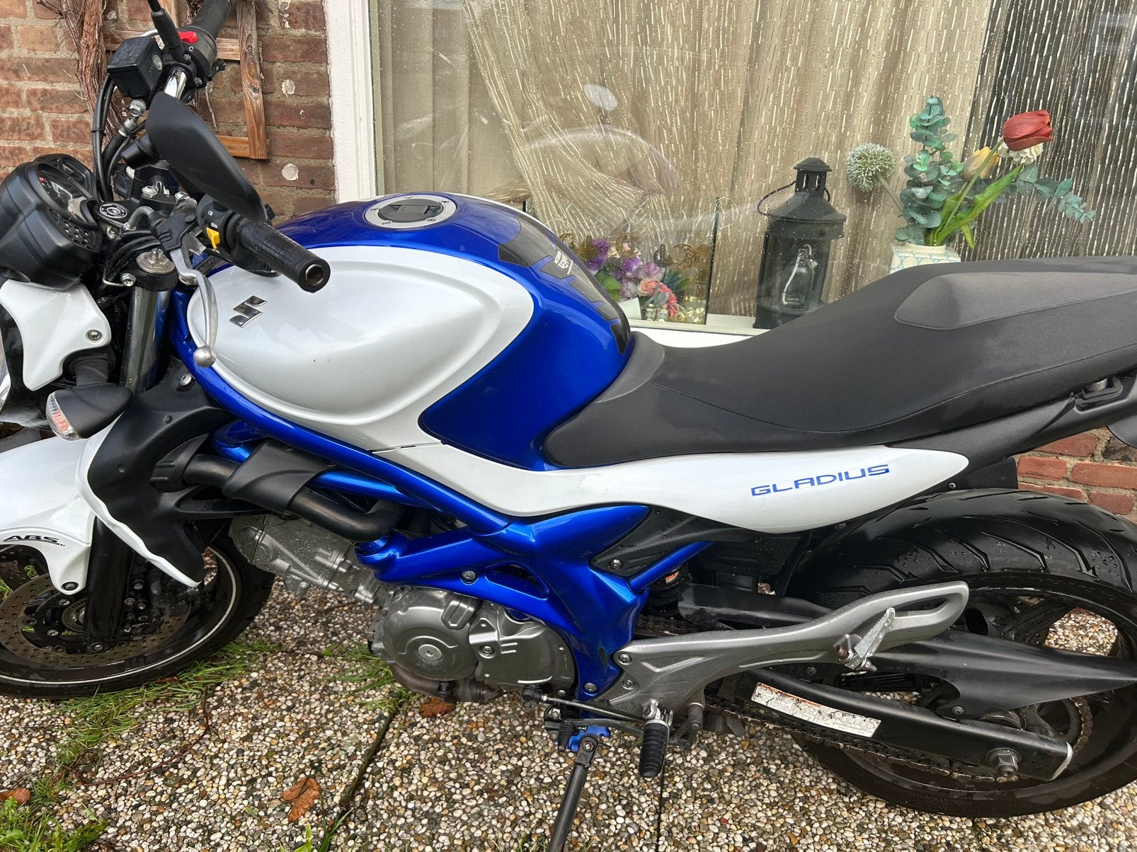 Suzuki Gladius 650 2014, Motoren, 2 cilinders, Gebruikt, Particulier, ABS