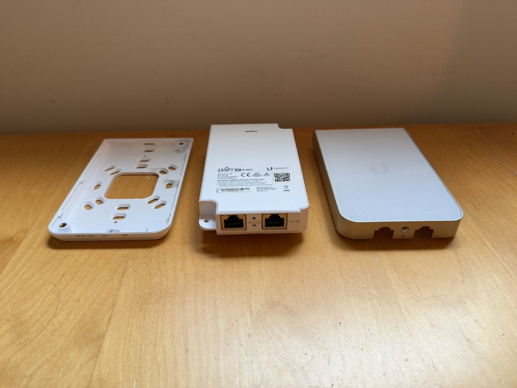 Unifi AC In-Wall Access Point (UAP-AC-IW), Ophalen of Verzenden, Zo goed als nieuw, Ubiquiti UniFi