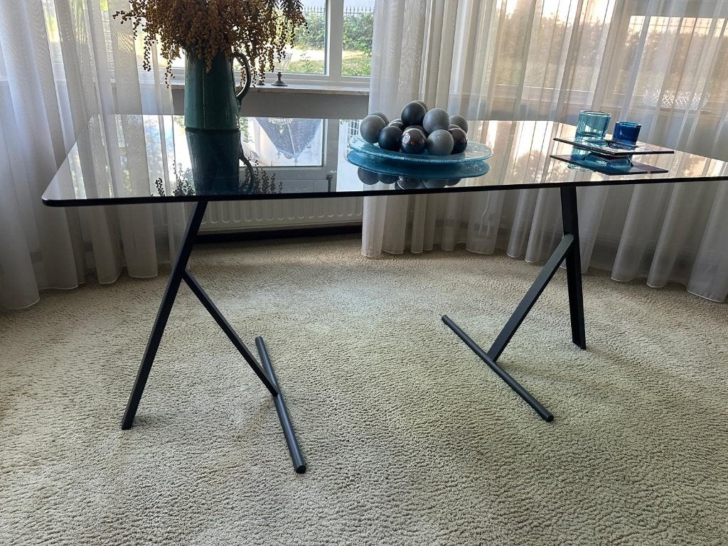 Design Glazen Tafel met Inklapbaar Zwart Metalen Onderstel, Ophalen, 50 tot 100 cm, 50 tot 100 cm, Zo goed als nieuw