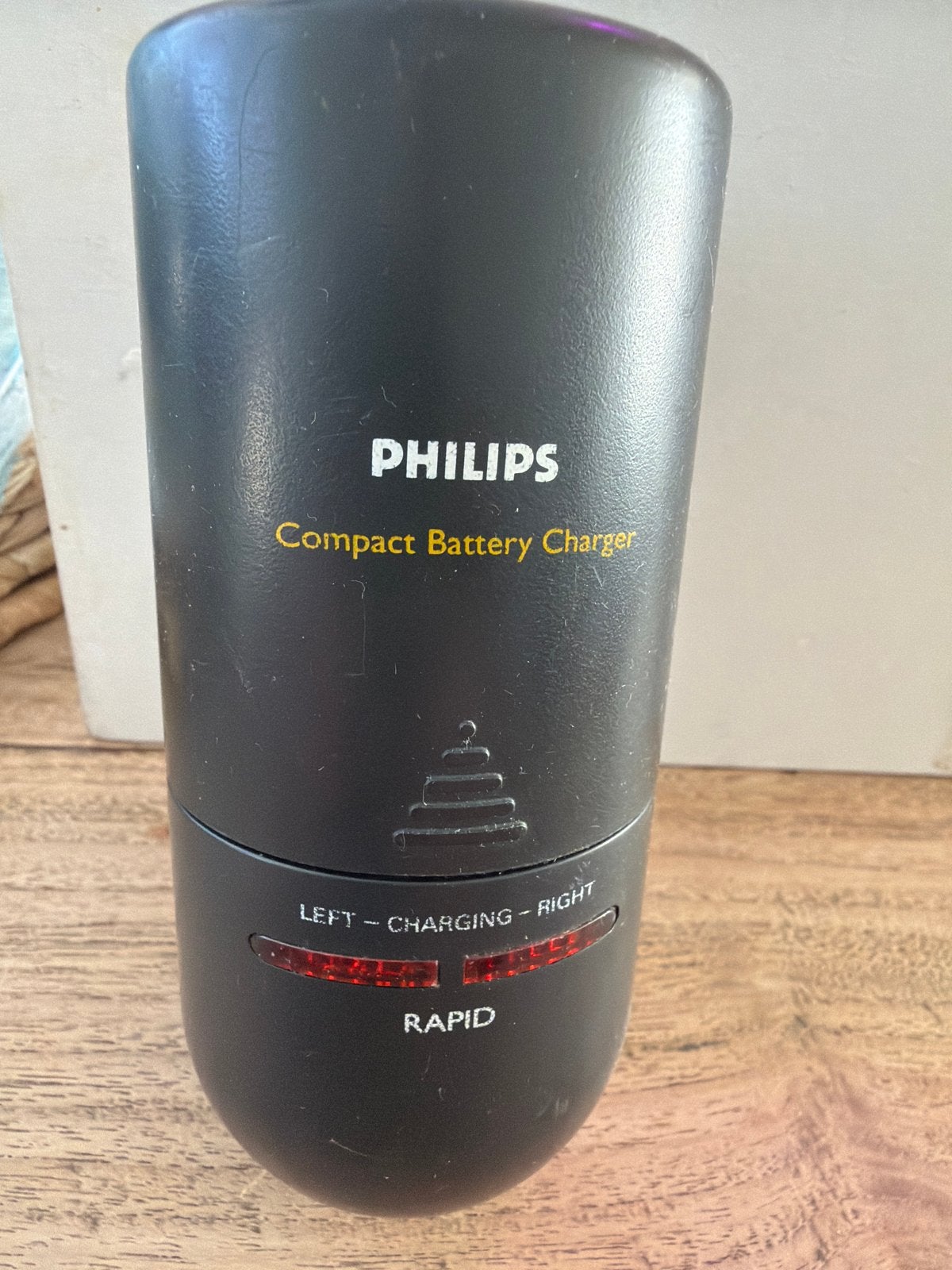 Philips Compact Batterijlader., Ophalen of Verzenden, Gebruikt