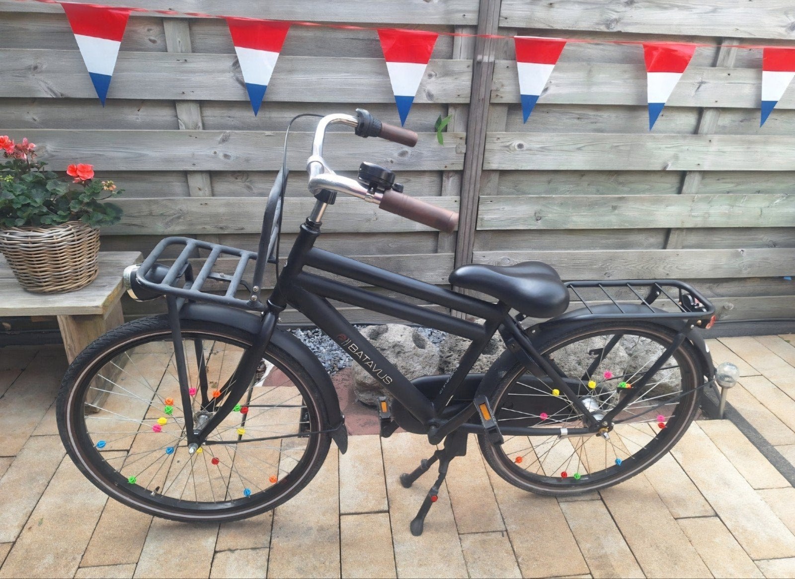 Batavus fiets met voordrager en bagagedrager, Fietsen en Brommers, Fietsen | Dames | Damesfietsen, Gebruikt, Velgrem, Versnellingen