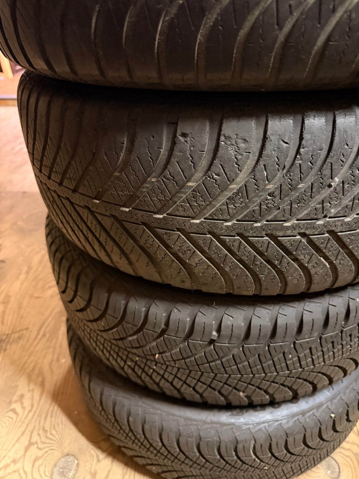 All season goodyear set incl velgen, Ophalen