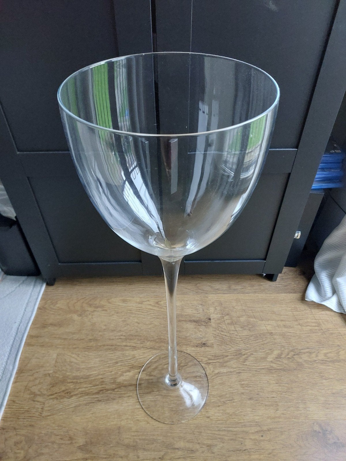 Grote decoratieve wijnglas vaas, Ophalen
