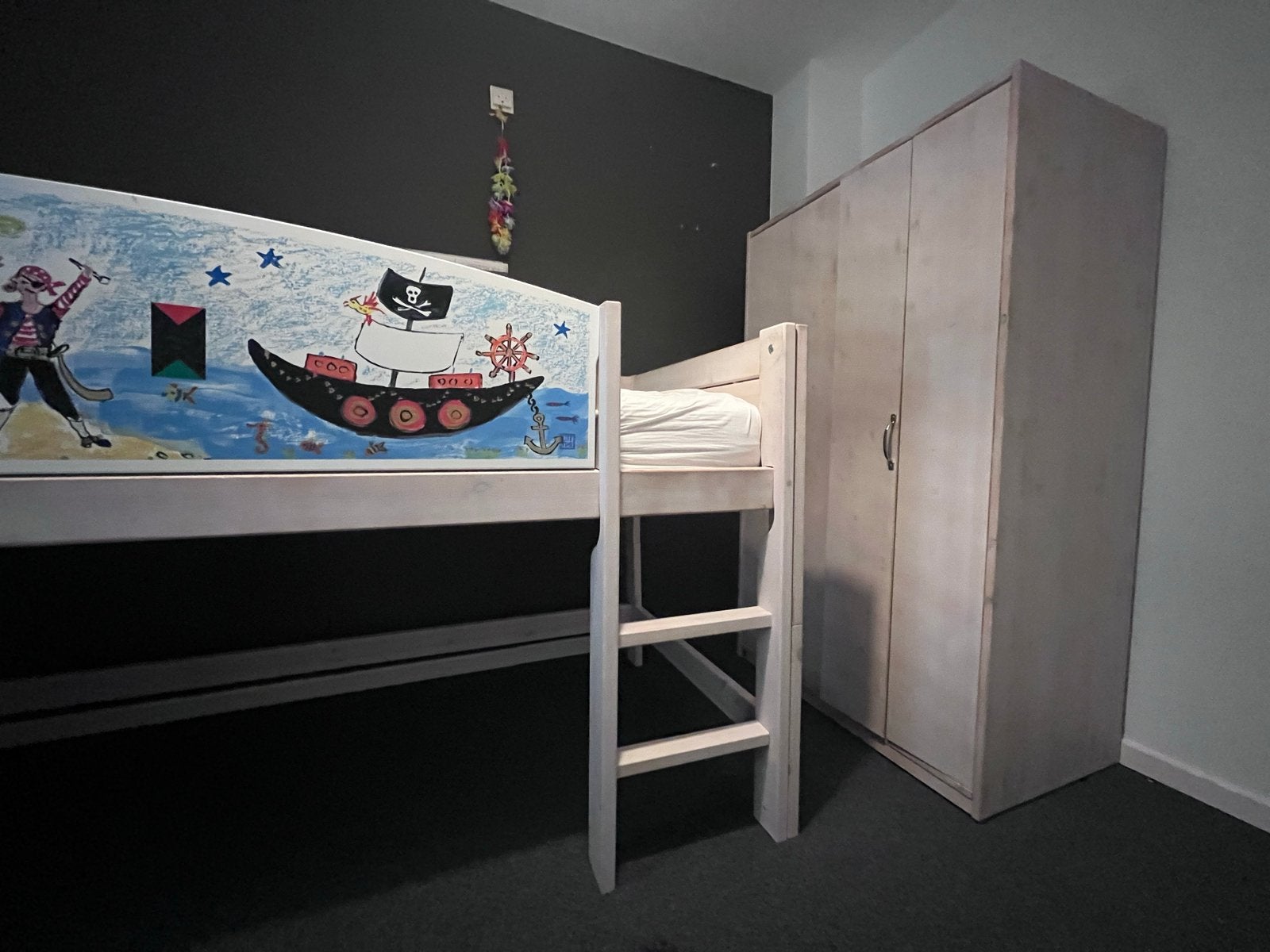 (Half)hoogslaper en kledingkast van Lifetime - piratenthema, Ophalen, Gebruikt, 90 cm, Eenpersoons