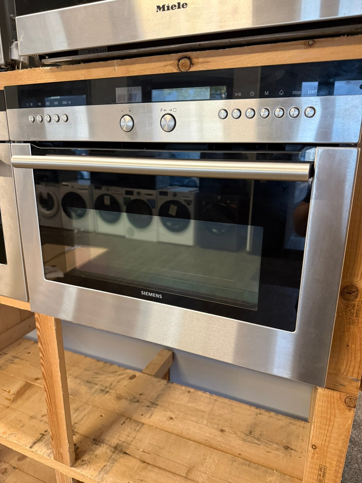 Siemens combimagnetron hb86p570n pyrolytisch, Ophalen, Postbus 259, Zo goed als nieuw, Bsh.nl@bshg.com