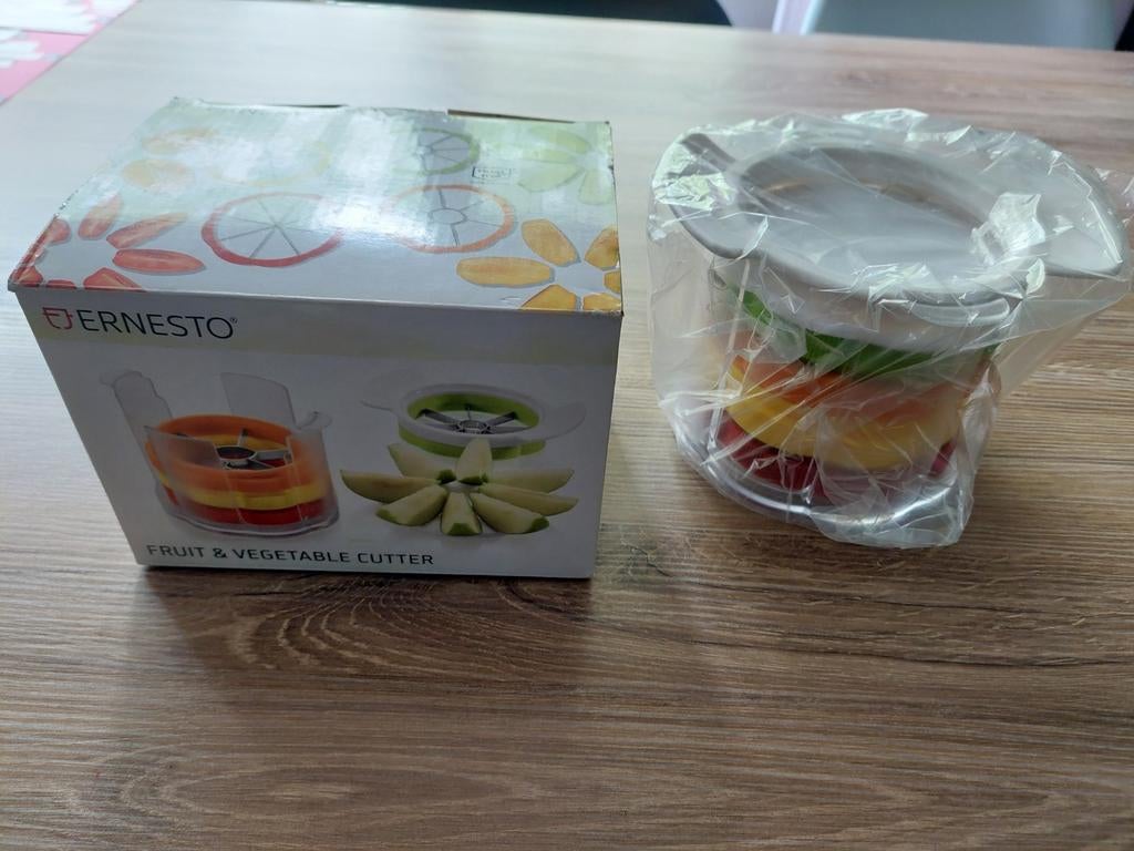 Een leuk statief met alle messen erin voor fruit en groente., Ophalen of Verzenden, Zo goed als nieuw