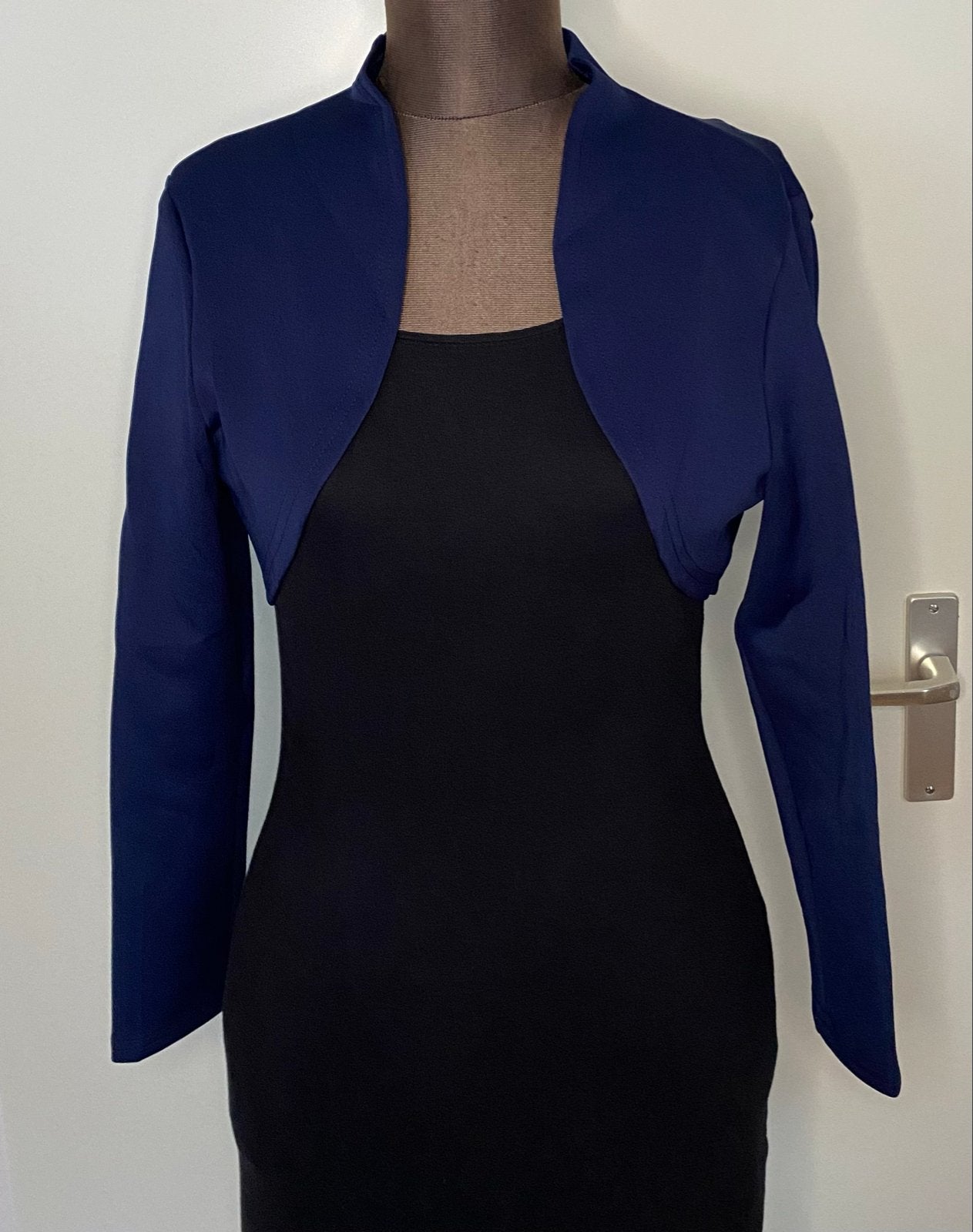 Nieuwe donkerblauwe/navy bolero van Yesfashion, maat M, Ophalen of Verzenden, Nieuw