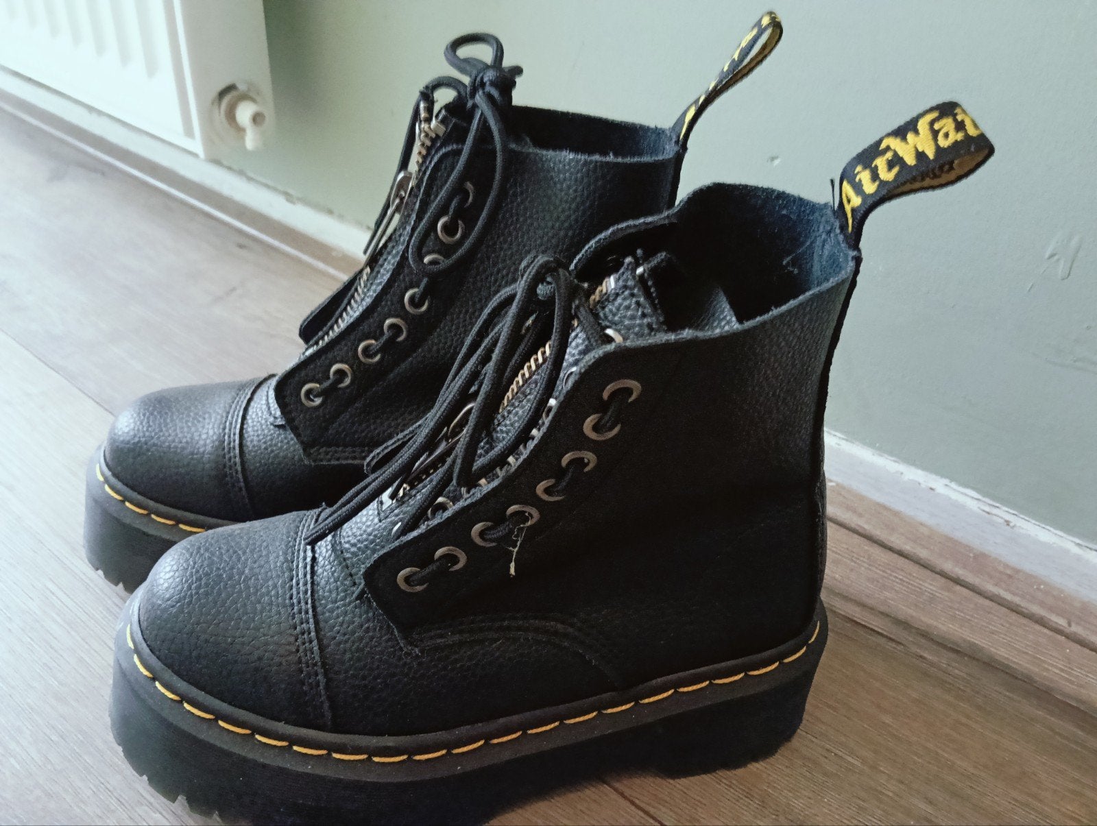 dr Martens 38, Zwart, Ophalen of Verzenden, Dr. Martens, Zo goed als nieuw