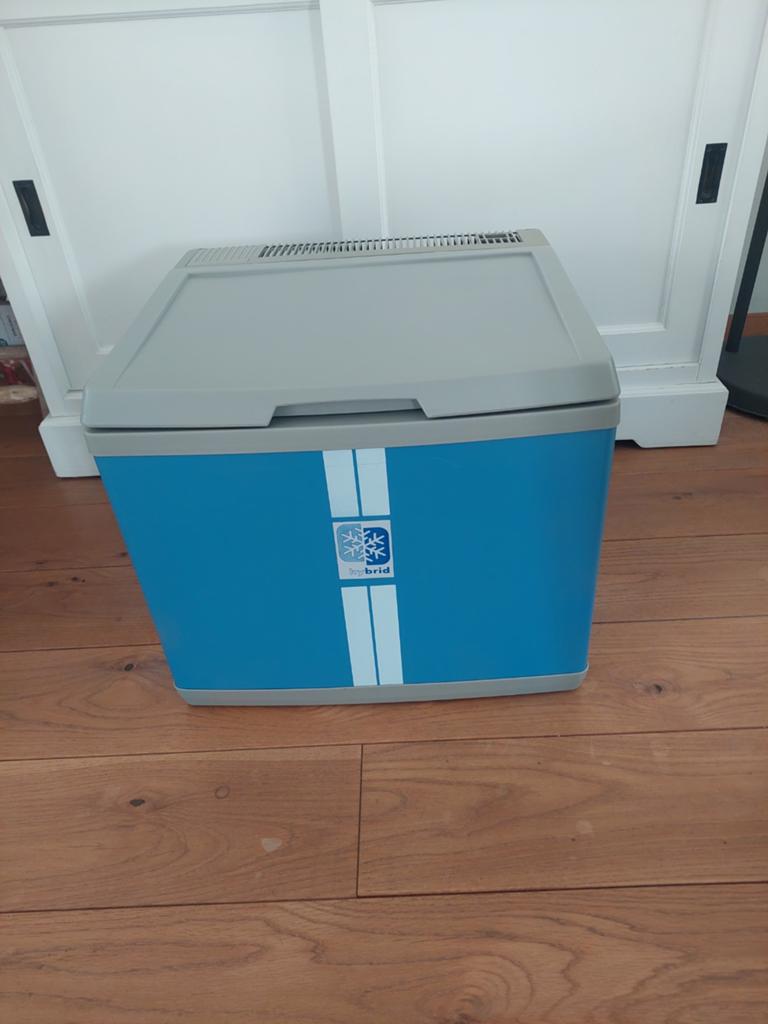 Koelbox Mobicool B40 Hybrid koel en vriesbox 220V en 12V, Caravans en Kamperen, Ophalen, Zo goed als nieuw, Compressor