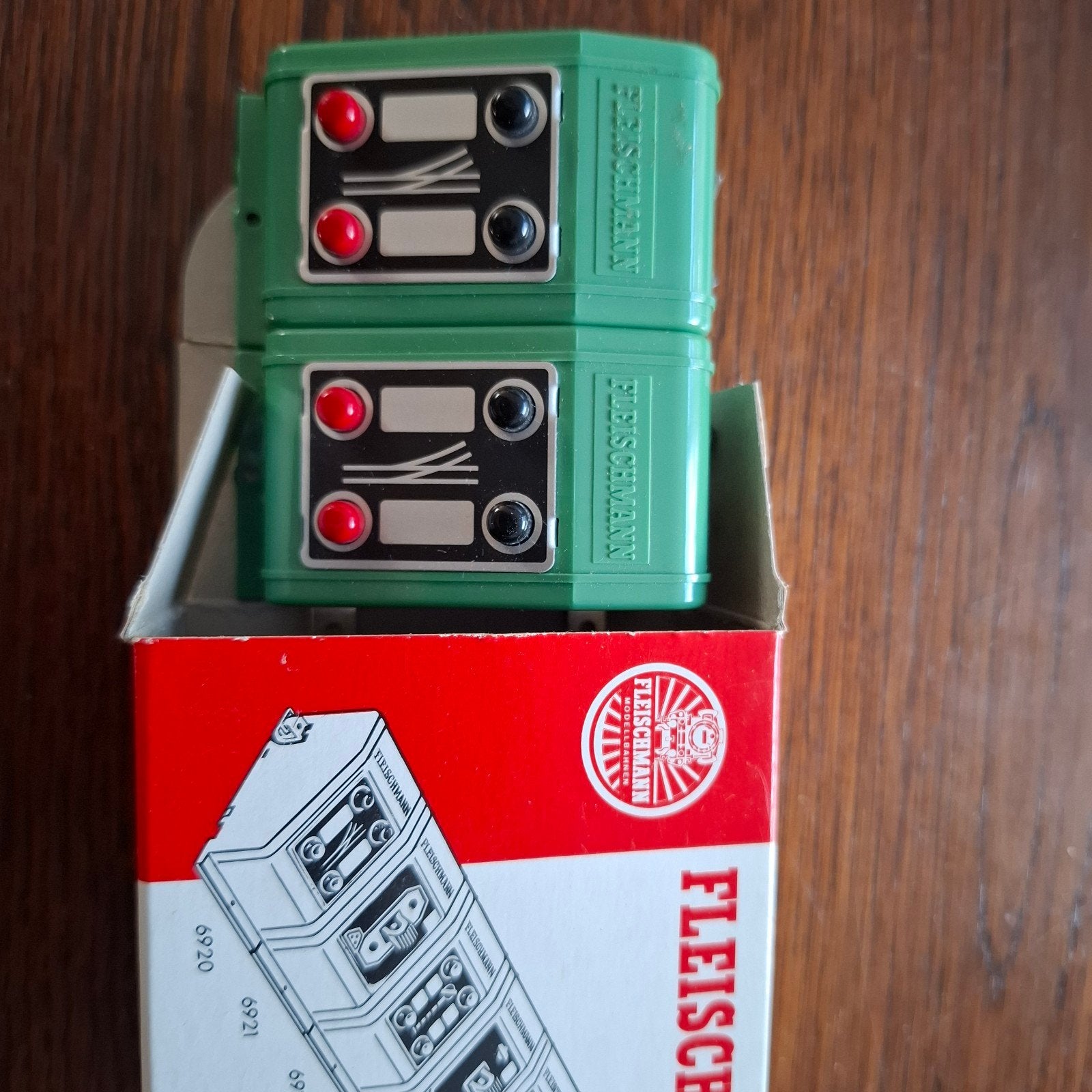 Fleischmann wisselschakelaar nr 6920 in OVP, Hobby en Vrije tijd, Gelijkstroom, Fleischmann, Ophalen of Verzenden, Nieuw