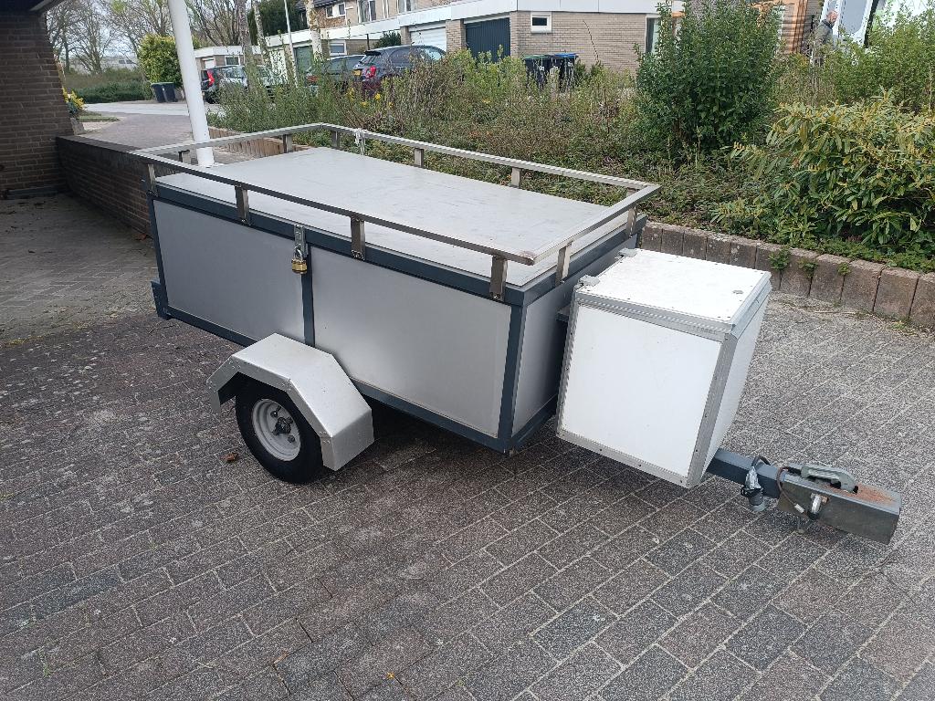 aanhangwagen, Ophalen, Gebruikt
