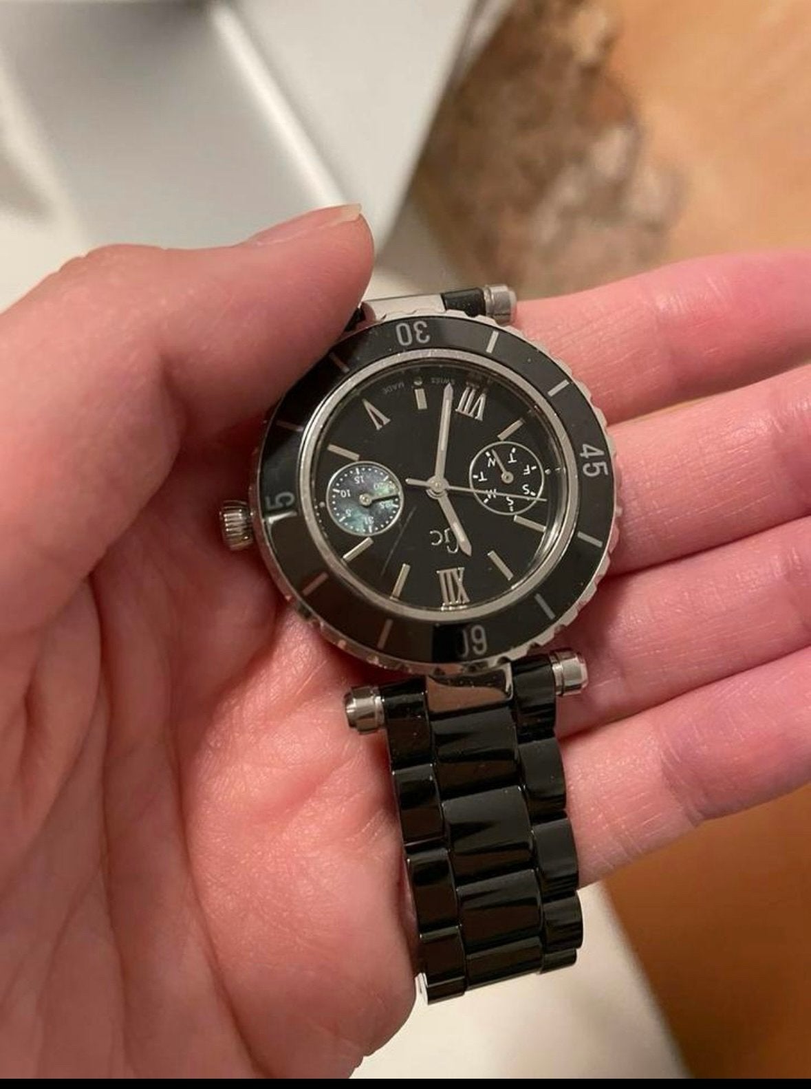 GC Guess Collection Dameshorloge - Elegant Zwart Design, Ophalen, Staal, Guess, Polshorloge