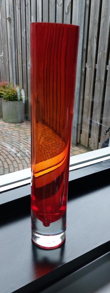 Smalle vaas (zie foto's)., Ophalen of Verzenden, Overige kleuren, Glas, Minder dan 50 cm