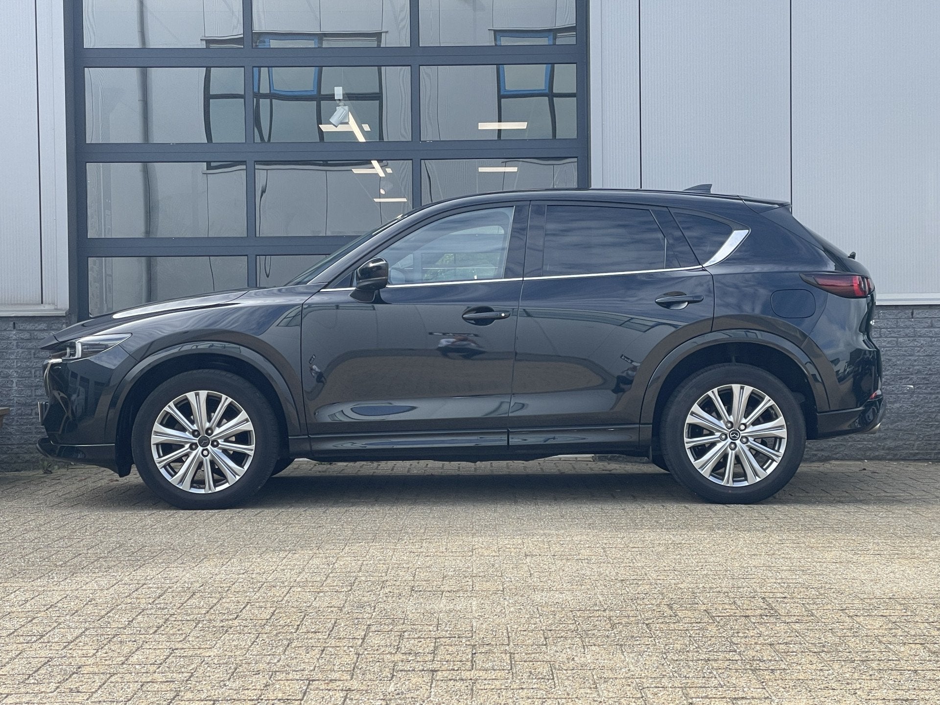 Mazda CX-5 2.0 SkyActiv-G 165 SIGNATURE | LEDER | SUNROOF |, Voorwielaandrijving, Euro 6, 4 cilinders, Handgeschakeld