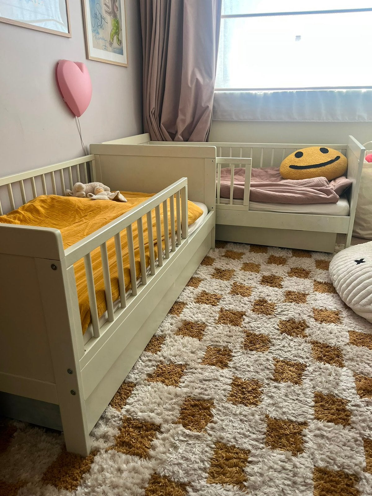 Twee peuterbedden petit amelie 70x140, Ophalen, Gebruikt, Jongetje of Meisje