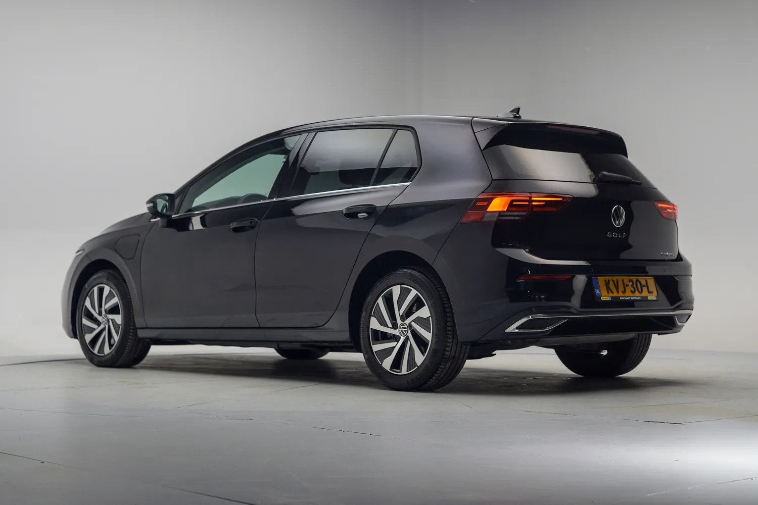 Volkswagen Golf 1.4 eHybrid 204pk Style Aut. [ Adapt.cruise, Auto's, Automaat, Gebruikt, Zwart, 13 kWh