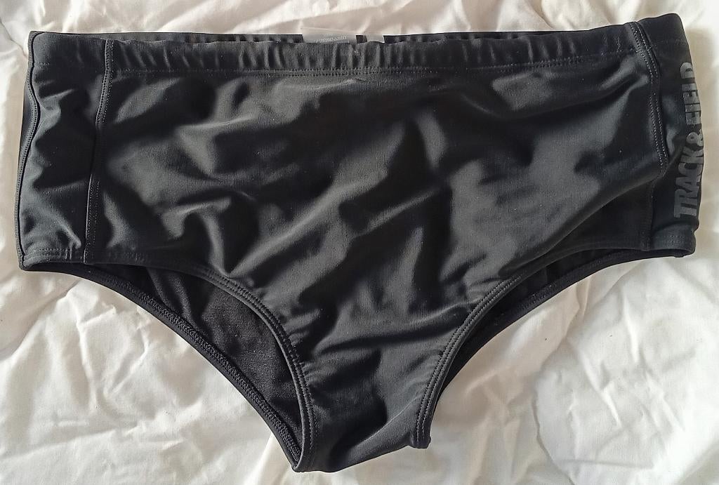 Track & Field Wide Cropped Swim Briefs Zwemslip, Track & Field, Maat 48/50 (M), Zwart, Ophalen of Verzenden