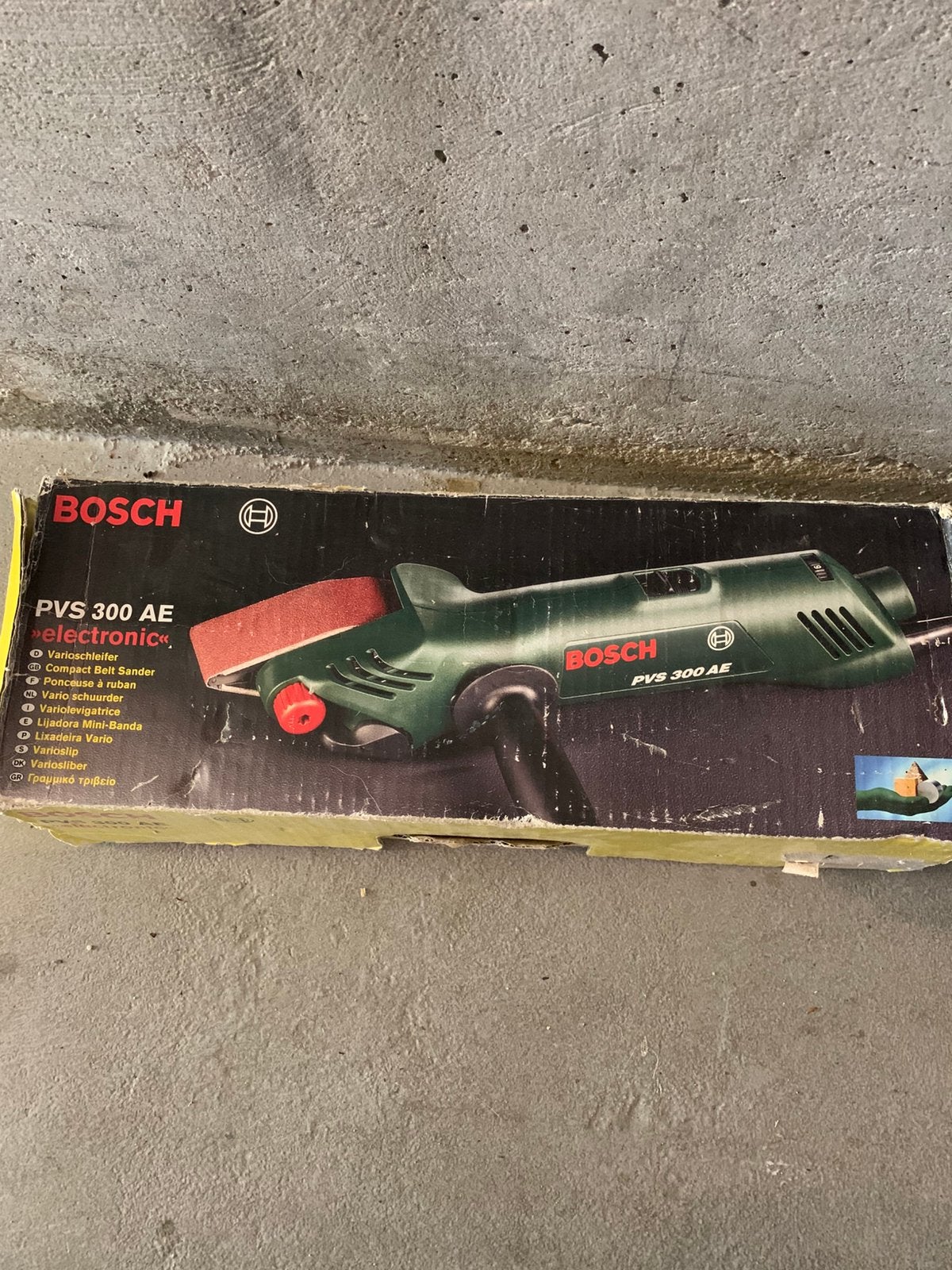 Bosch PVS 300 AE, Ophalen of Verzenden, Zo goed als nieuw, Minder dan 600 watt, Vlakschuurmachine