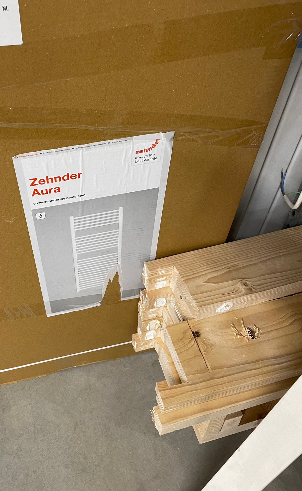 Radiator Zehnder Aura, Ophalen, Nieuw, Overige typen