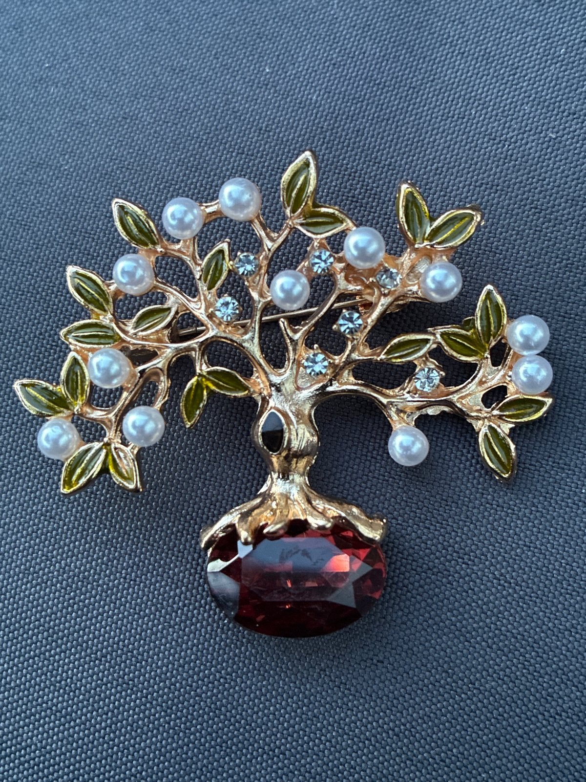 Elegante Broche 'Levensboom' met Parels en Kristallen, Overige materialen, 4 tot 7 cm, Ophalen of Verzenden, Zo goed als nieuw