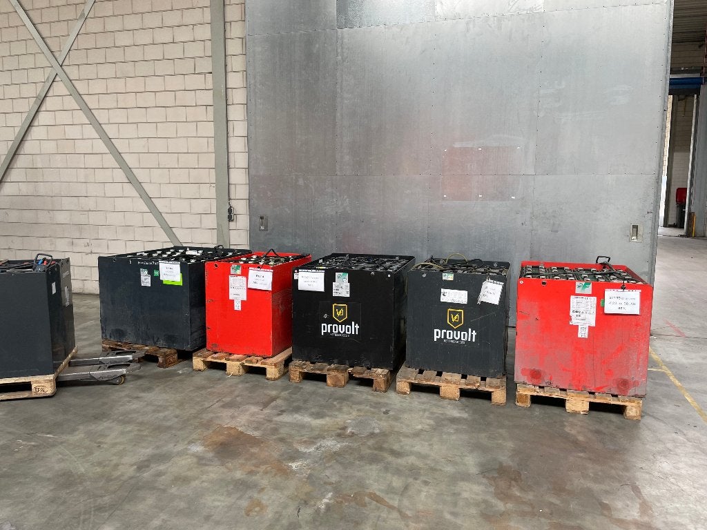 Diverse tractiebatterijen, Ophalen, Nieuw, Universele onderdelen