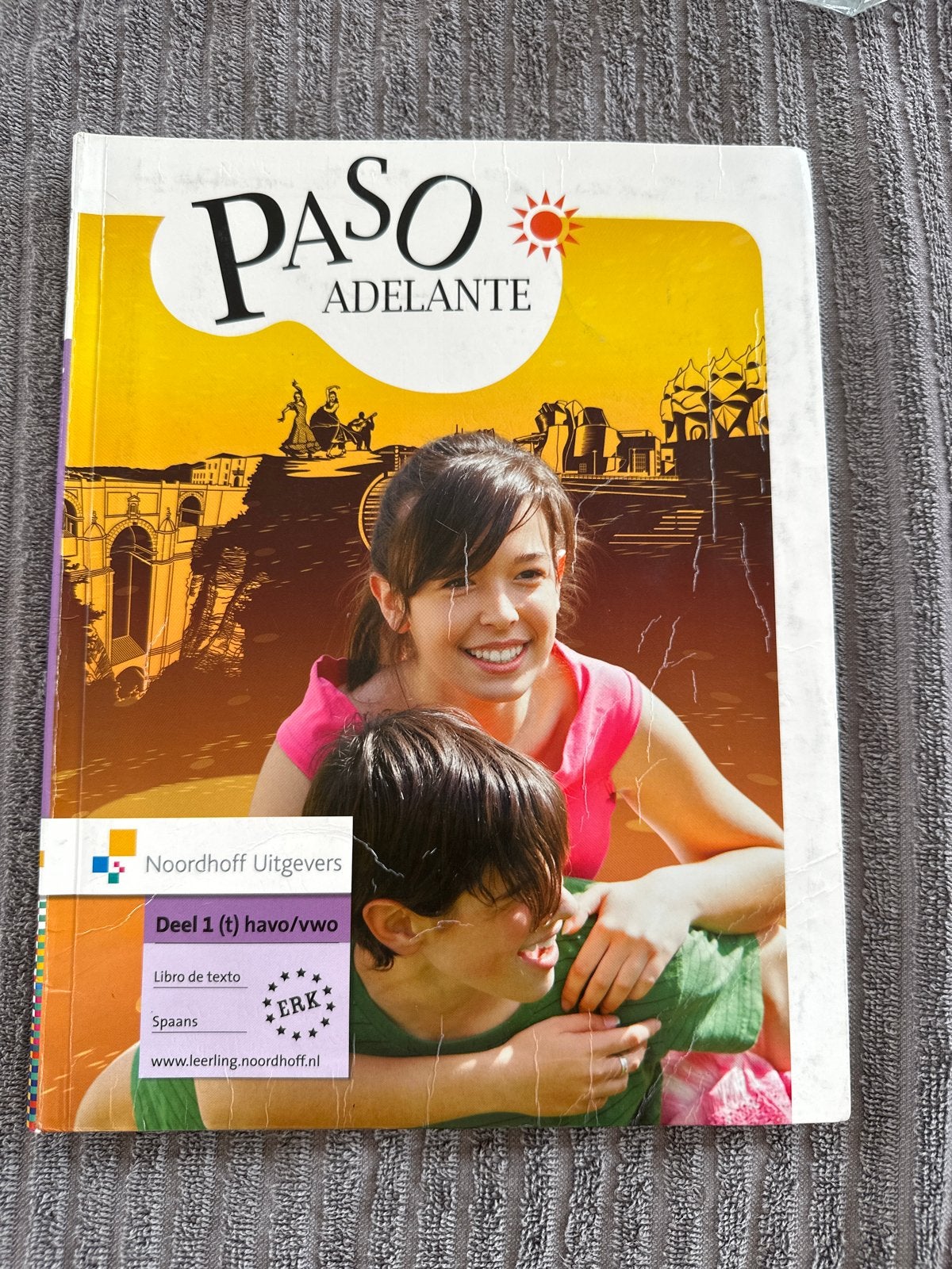Paso Adelante Tekstboek Deel 1 havo/vwo - Spaans, Ophalen of Verzenden, Alpha, Gelezen, Overige niveaus