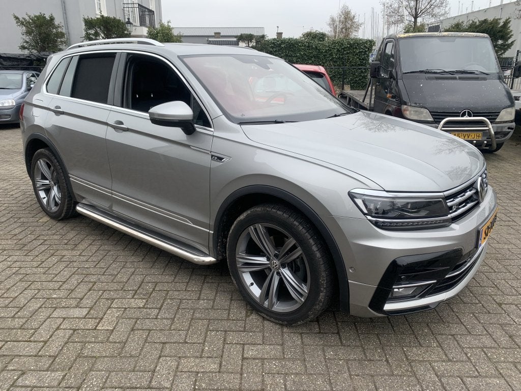 VW Tiguan II sidebars met rvs plaat, Niet ingevuld, Nieuw, Niet ingevuld, Ophalen