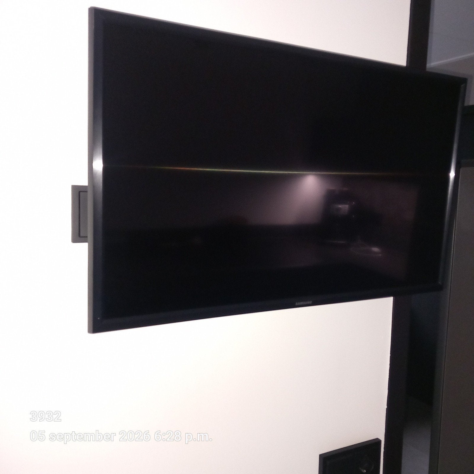 Samsung T28E310EW/EN LED TV - Zo goed als nieuw, Audio, Tv en Foto, Ophalen, LED, 50 Hz, Zo goed als nieuw