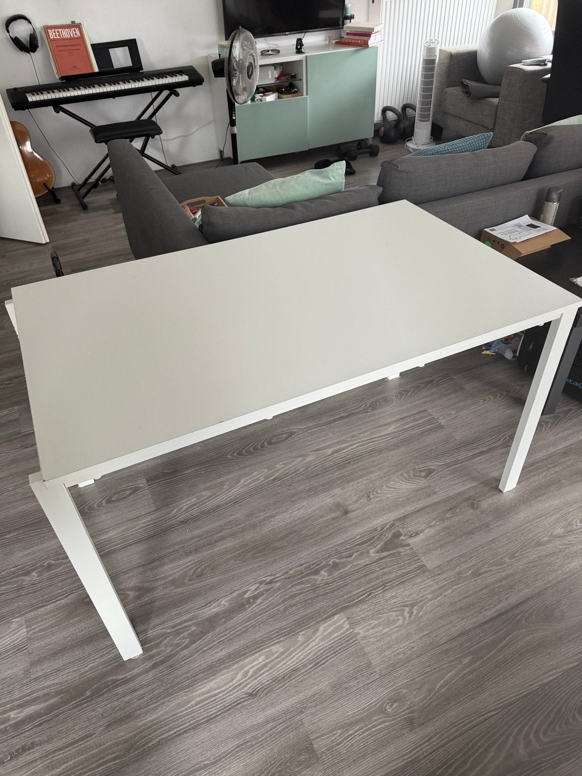 Witte eettafel/bureau - Modern en functioneel, Ophalen, Kunststof, Gebruikt, 100 tot 150 cm