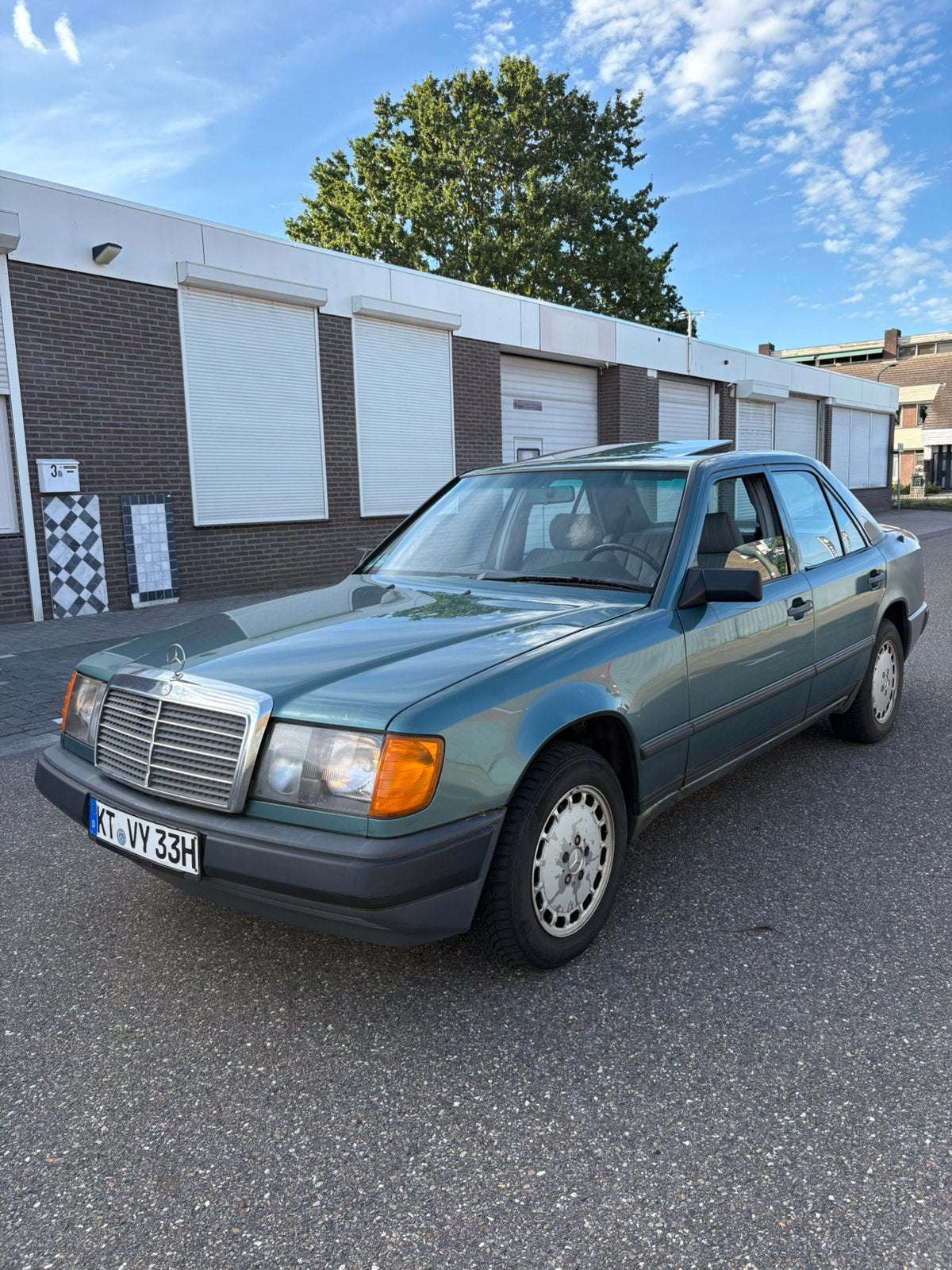 Mercedes w124 300 Diesel automaat belastingvrij, Auto's, Blauw, Diesel, Grijs, Particulier