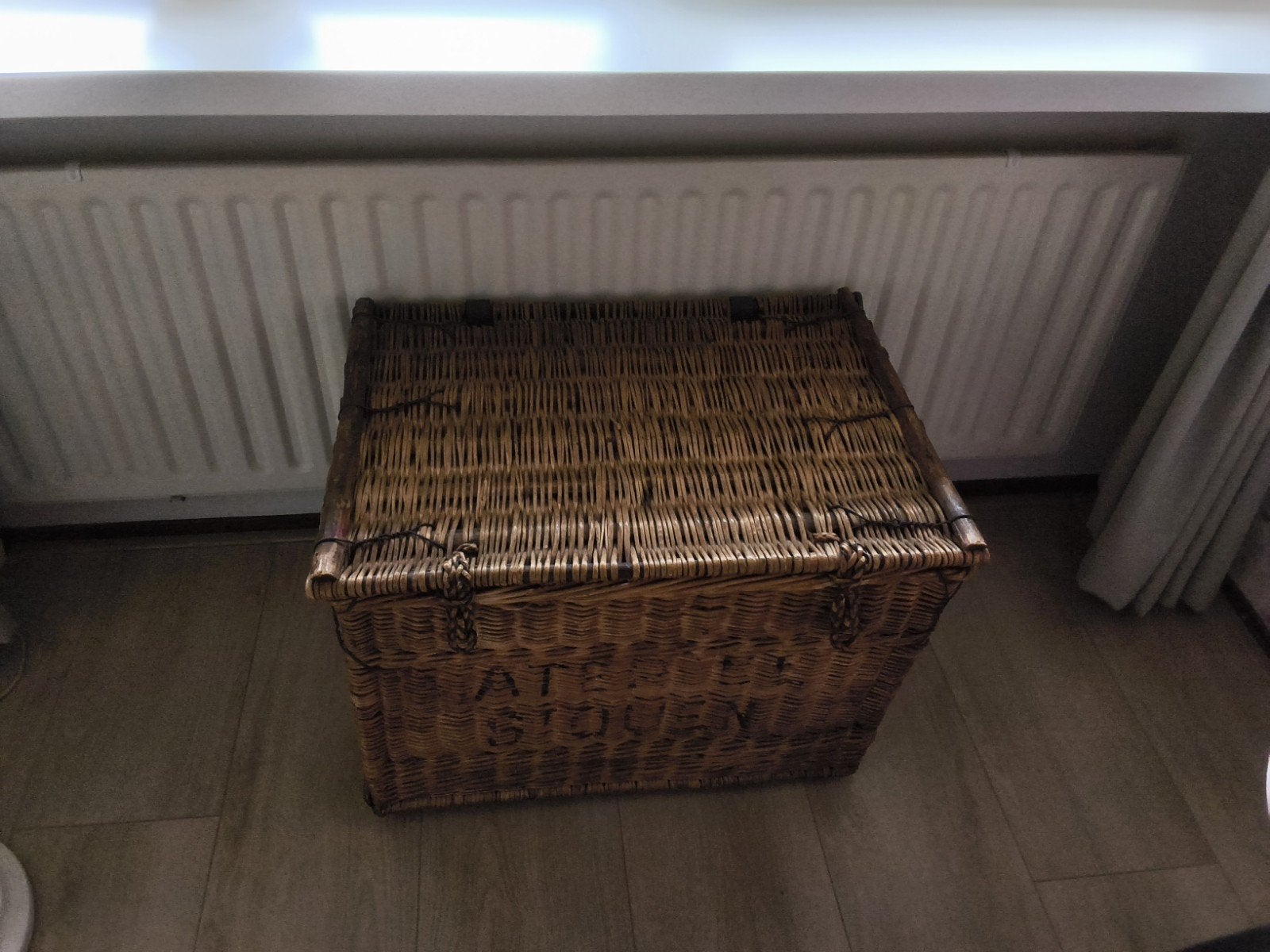 Vintage rieten kist/mand - 65x46x49cm, Ophalen