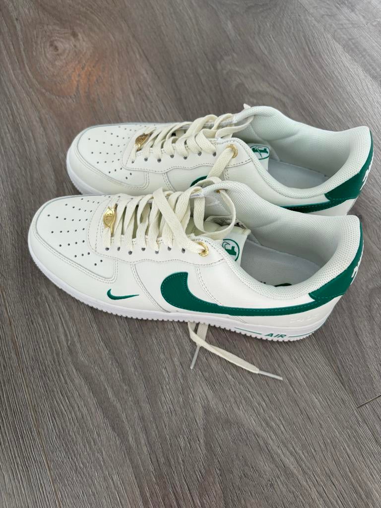 Nieuwe Nike Air Force 1 wit met groen maat 41, Ophalen of Verzenden, Nieuw, Wit, Sneakers of Gympen
