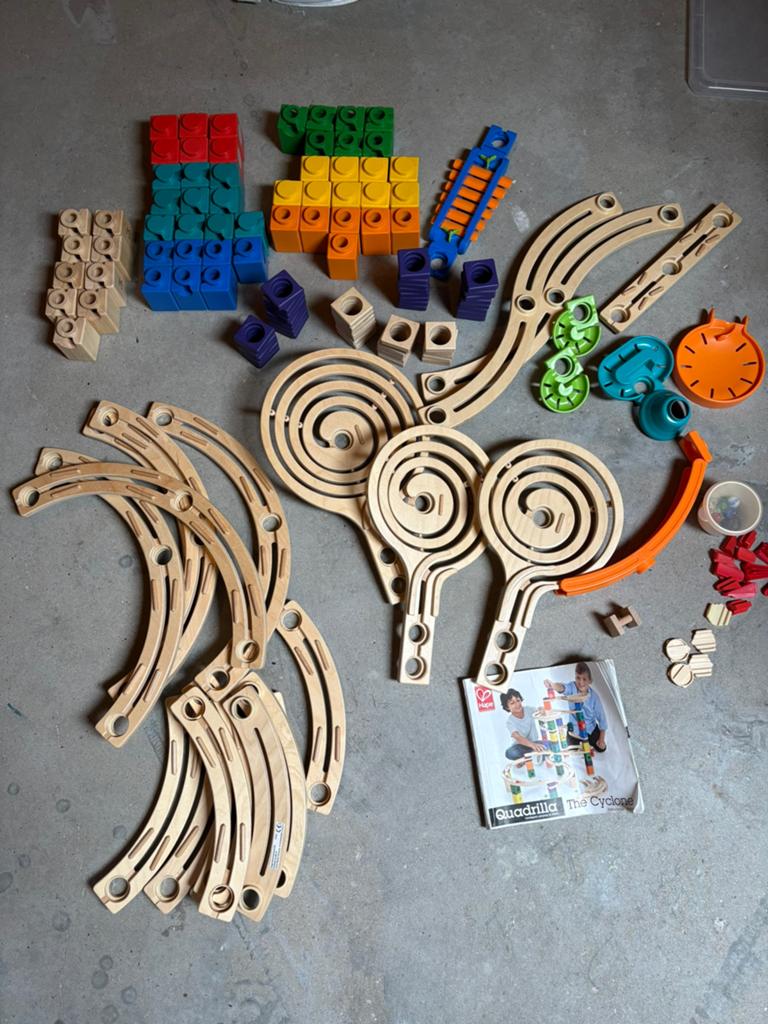 Hape Quadrilla The Cyclone knikkerbaan, Kinderen en Baby's, Ophalen of Verzenden, Gebruikt, Overige merken