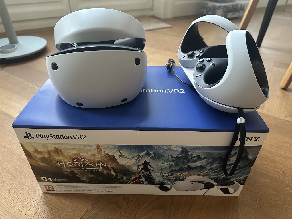 Playstation PS5 VR2 met lader voor controllers, Verzenden, Zo goed als nieuw, VR-bril, Sony PlayStation