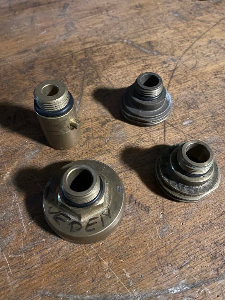 LPG gasnippels voor de auto - 7,50 euro per stuk, Ophalen of Verzenden, Gebruikt, Universele onderdelen