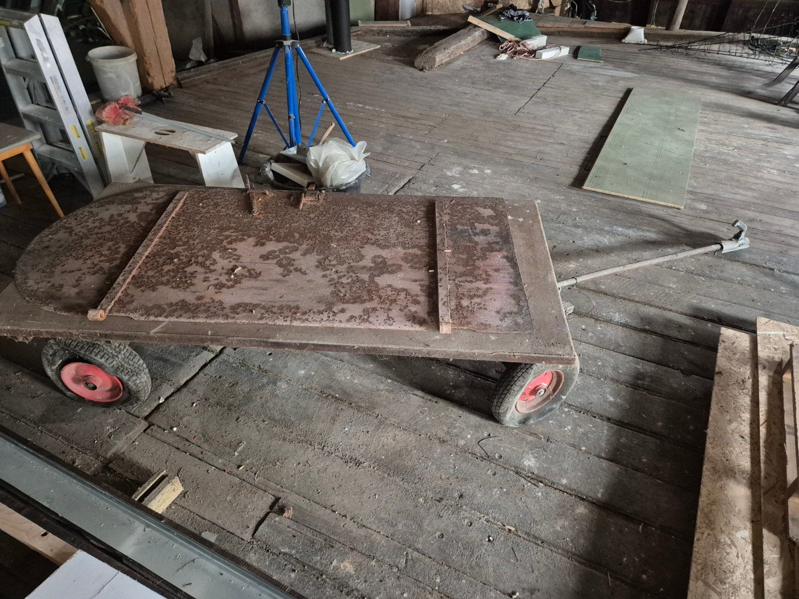 Melkbuskar / Platenkar voor zitmaaier of quad, Ophalen