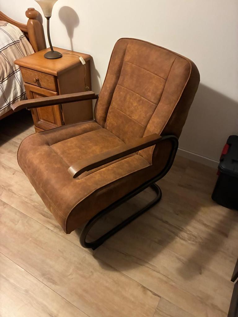 Comfortabele fauteuil in bruin kunstleer, Ophalen, Kunststof, Twee, Bruin
